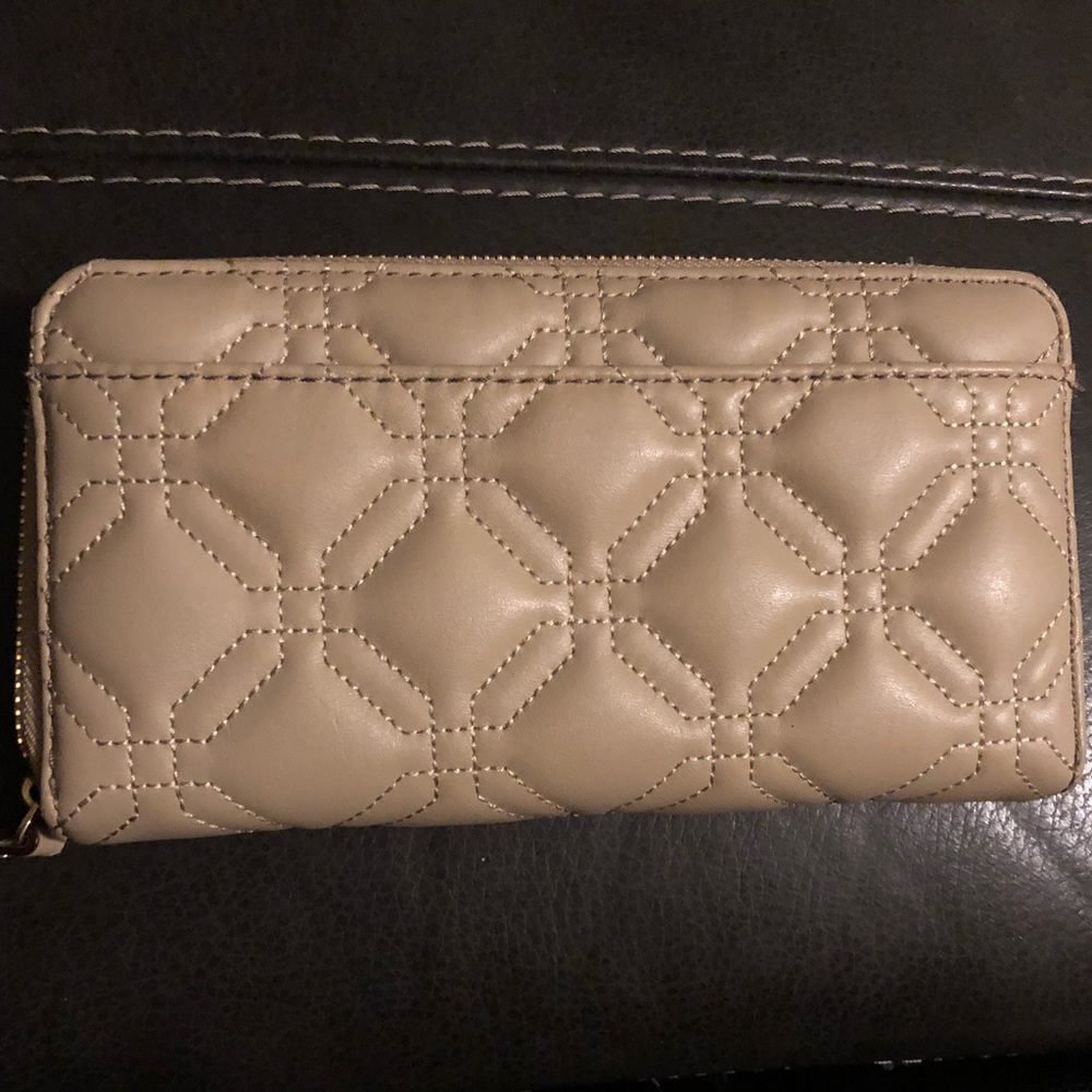 Authentic Kate Spade Wallet - Picture 2 of 3